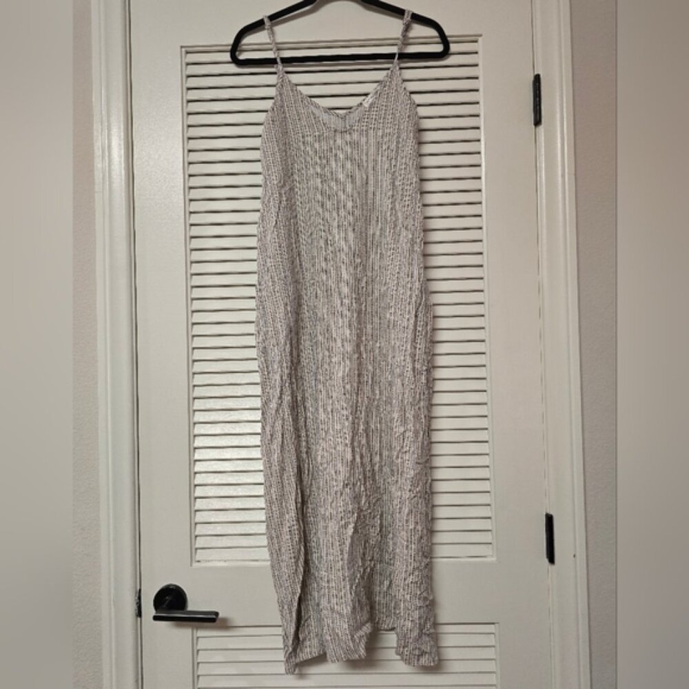 Shop Neighbor By In The Beginning - Lightweight Long Maxi Dress With Pockets